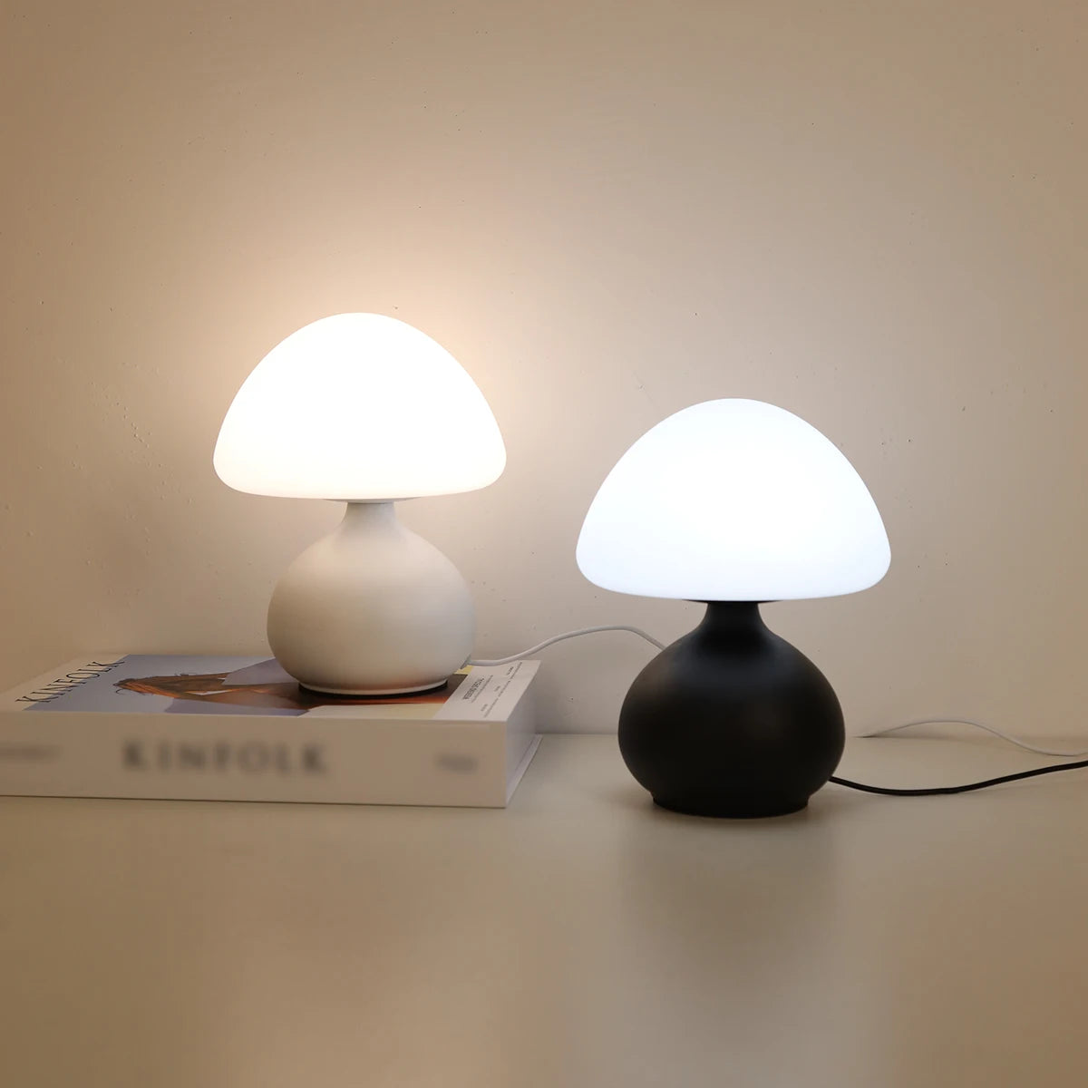Modern Mushroom Table Lamp – 3-Color Dimmable Ambient Light