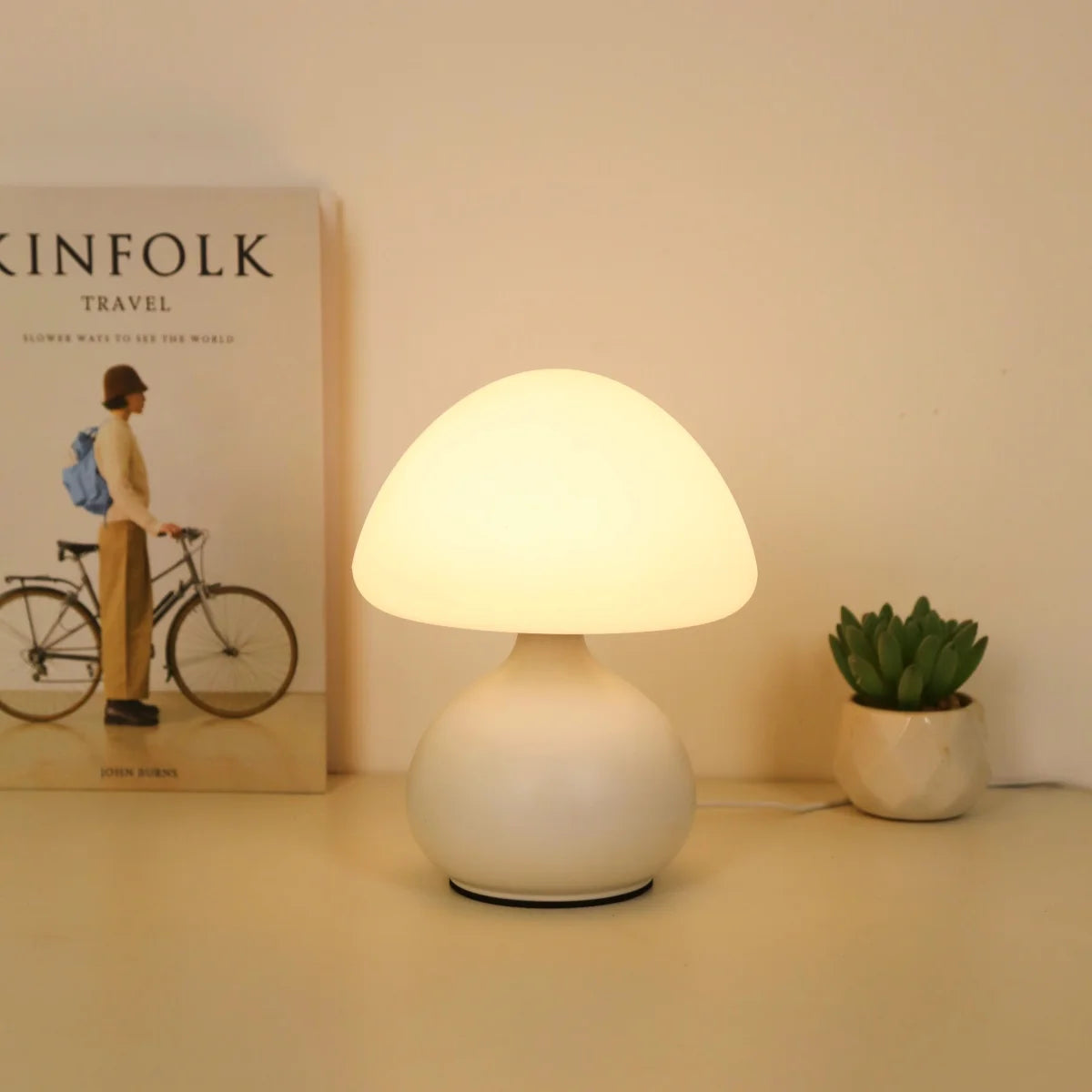 Modern Mushroom Table Lamp – 3-Color Dimmable Ambient Light